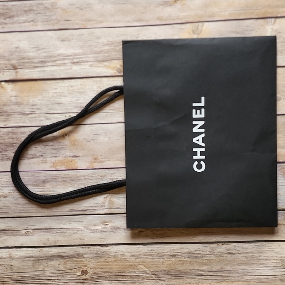 CHANEL small shopping bag - Picture 2 of 3